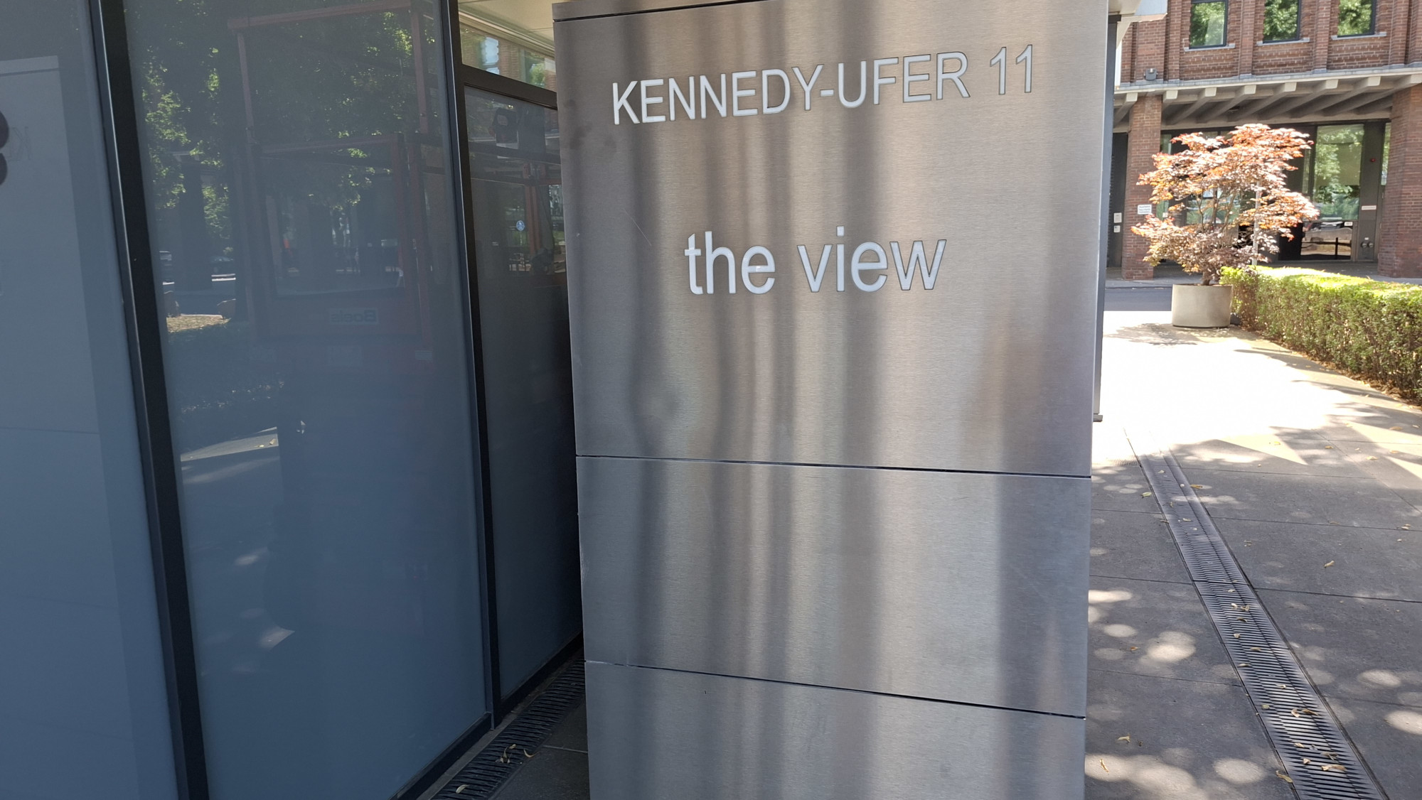 The View Cologne Kennedyufer 11